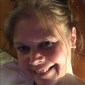 Meet your Posher, Hillary